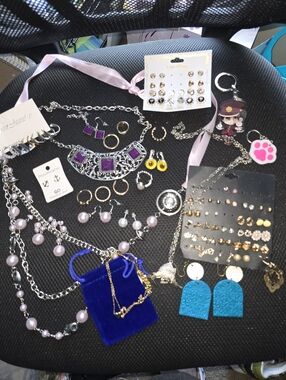 Jewelry Bundle, Auction Pieces, Vintage